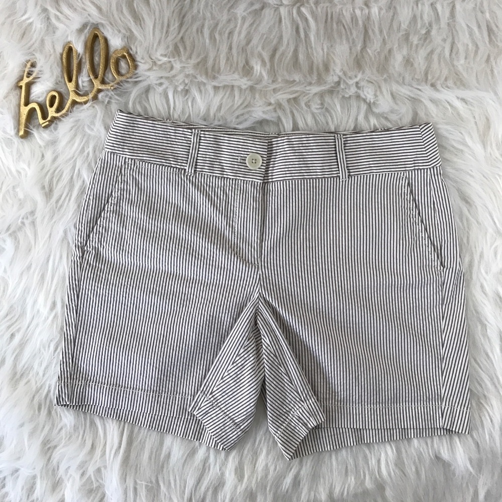 Ann Taylor Loft Shorts SZ 4 Tan Striped